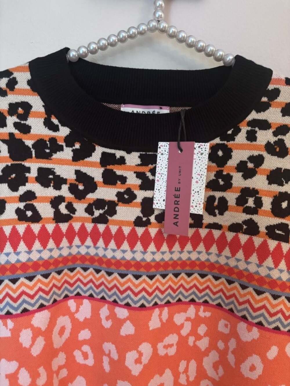NWT Andree By Unit Size Large The Frisco Sweater Orange Animal Print - Picture 2 of 6